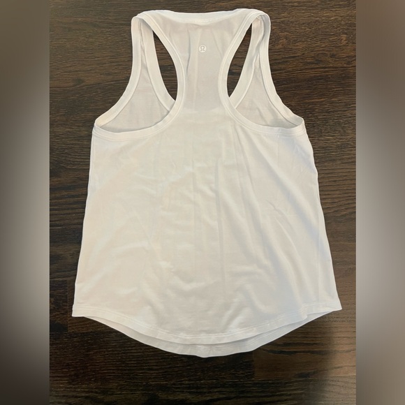 lululemon - THREE Love Air Tanks - Picture 4 of 7